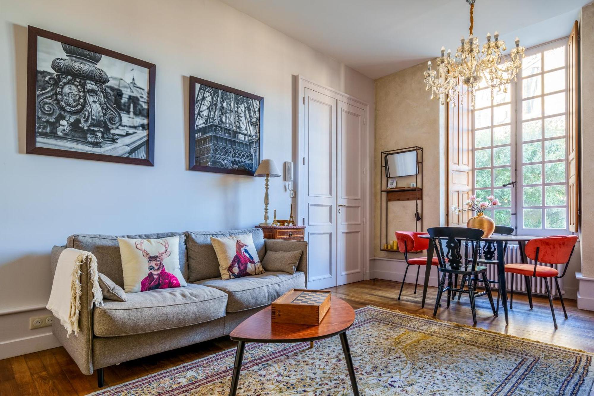 Appartement Raffine Vue Cathedrale, Jardin, Wifi Tours Exteriör bild